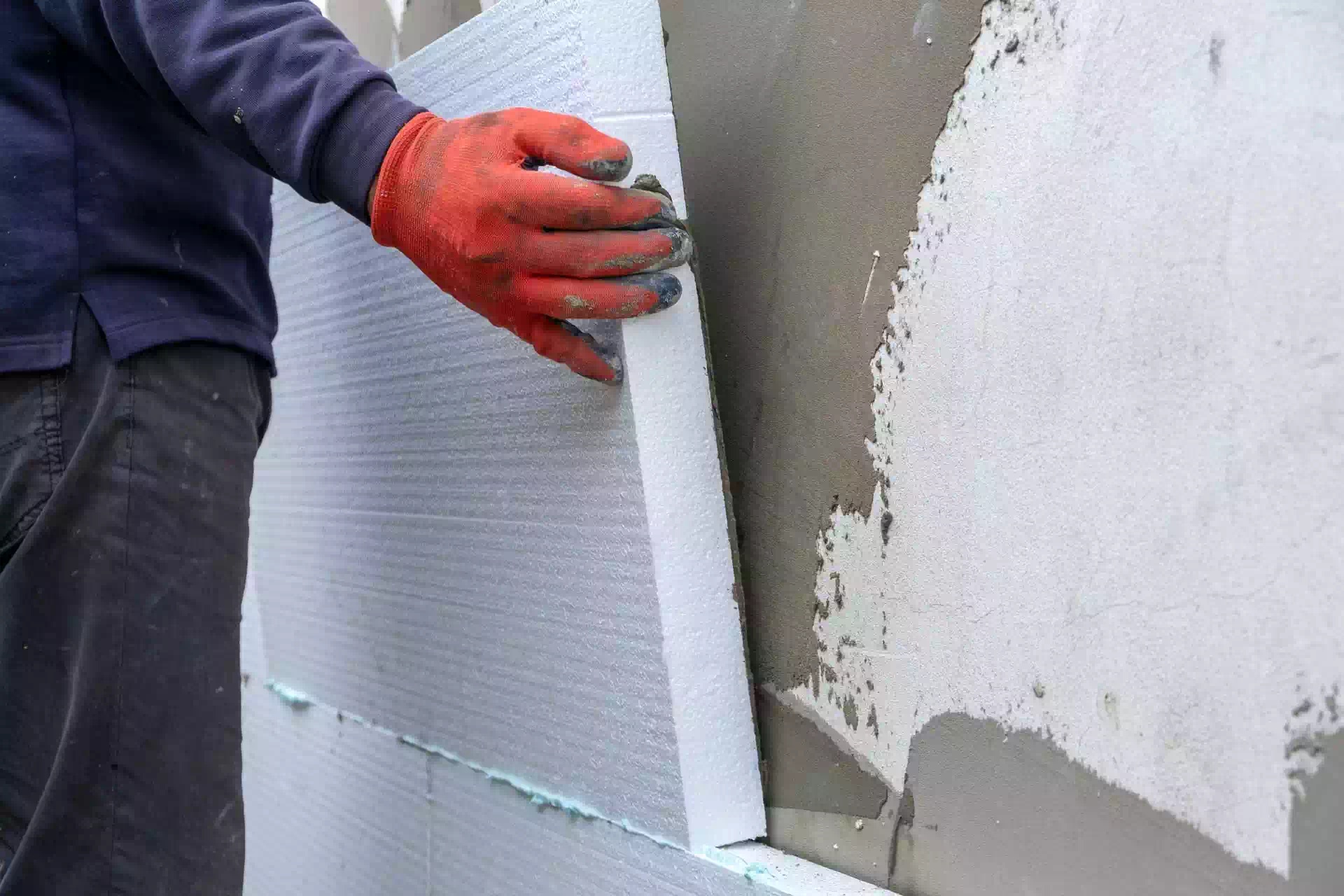 Installazione-di-cappotti-termici-per-la-coibentazione-e-la-riqualificazione-energetica-di-casa-a-Milano-Monza-e-Brianza Installazione di pompe di calore per la riqualificazione energetica a Milano, Monza e Brianza