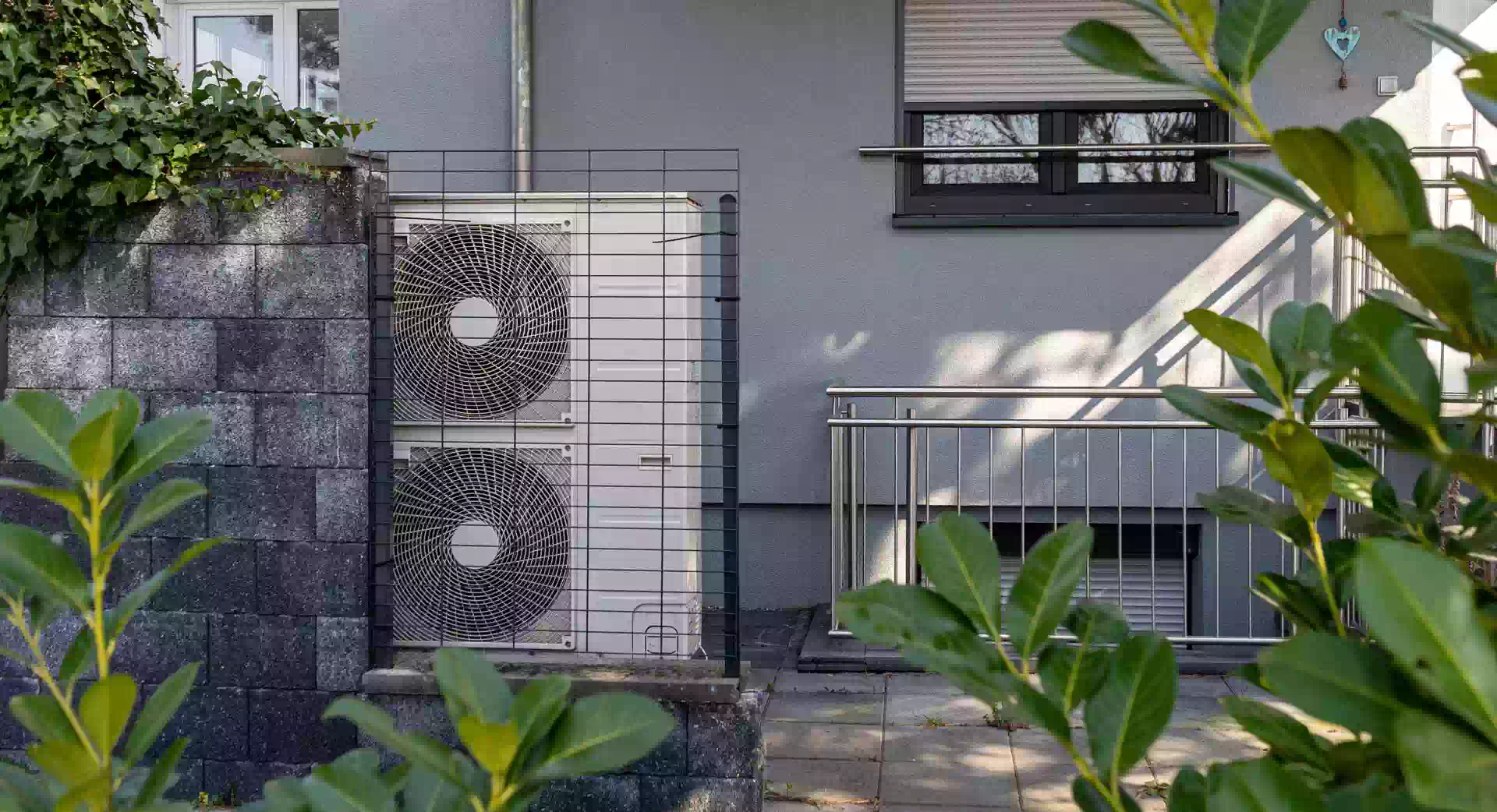 Installazione-di-pompe-di-calore-per-la-riqualificazione-energetica-a-Milano-Monza-e-Brianza Installazione di cappotti termici per la coibentazione e la riqualificazione energetica di casa a Milano, Monza e Brianza