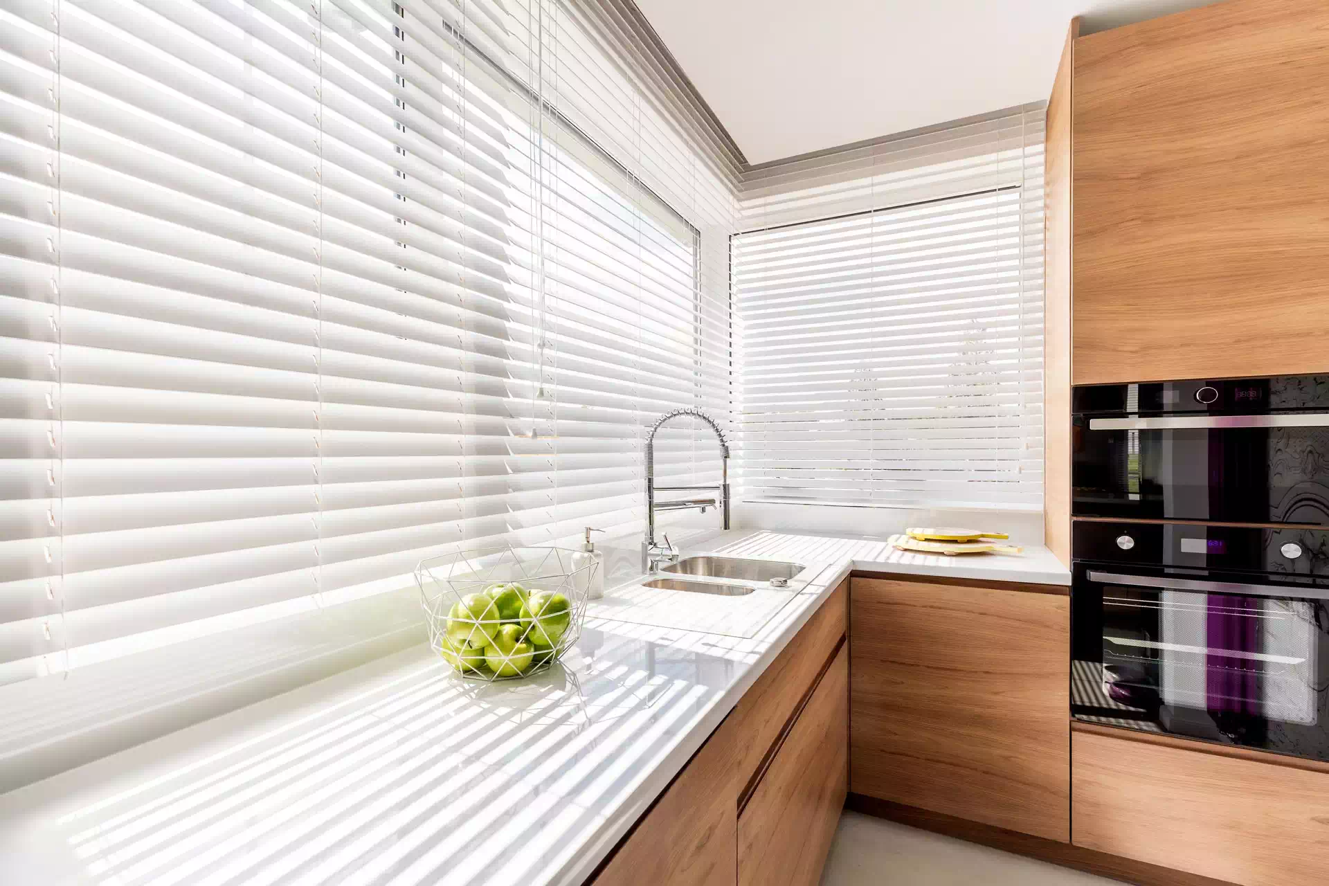 Veneziane-per-finestre-in-fibra-di-vetro-da-installare-in-casa-a-Milano-e-Monza-Brianza Impresa edile e general contractor per ristrutturazioni complete e nuove costruzioni a Milano Monza e Brianza